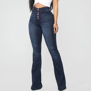 Bell bottom jeans butt lift levanta cola demin